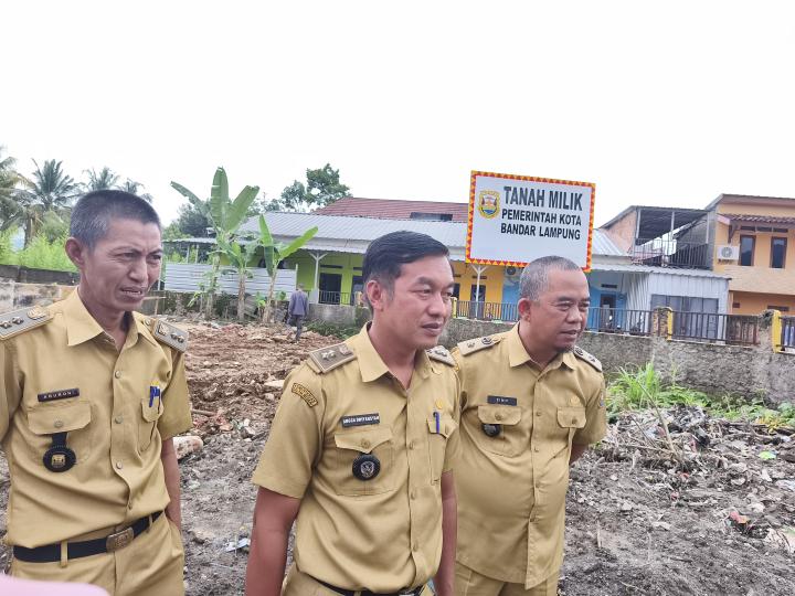 Berdiri di Lahan Pemkot, Bangunan Usaha Las di Bandar Lampung Dibongkar