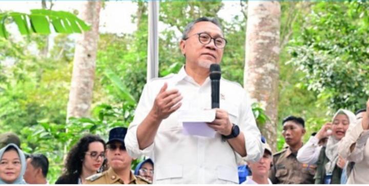 Zulkifli Hasan Tegaskan Soal Pentingnya Menjaga Kelestarian Lingkungan di Rajabasa 