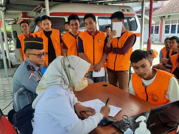 Rutan Kelas 1 Bandar Lampung Skrining Gejala Penyakit TBC Kepada 1205 WBP 
