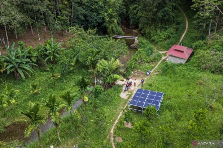 Geliat Tanah Minangkabau Menuju Transisi Energi Hijau 