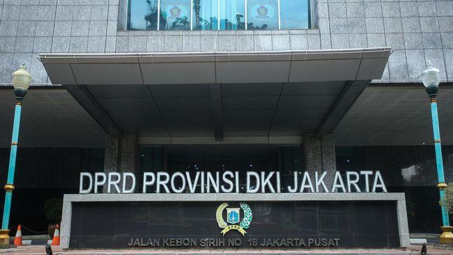 PDIP Memberikan Sanksi Tegas Kepada Anggota DPRD DKI yang Kepergok MainÂ GameÂ SaatÂ Rapat