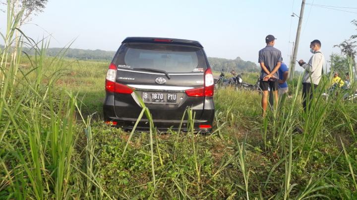 Warga Temukan Mobil Avanza Jalan Buntu di Lampung Timur