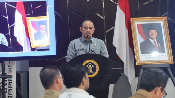 Kantor Wilayah Kementerian Hukum (Kanwil Kemenkum) Lampung bersama Badan Pembinaan Hukum Nasional (BPHN) Kementerian Hukum RI melaksanakan Pelatihan Paralegal