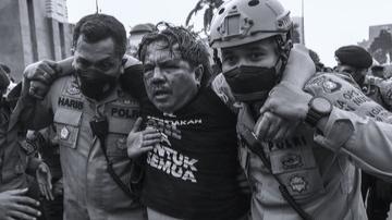 Ini Kronologis Ade Armando Jadi Korban Pengroyokan Usai Demo di Depan Gedung DPR