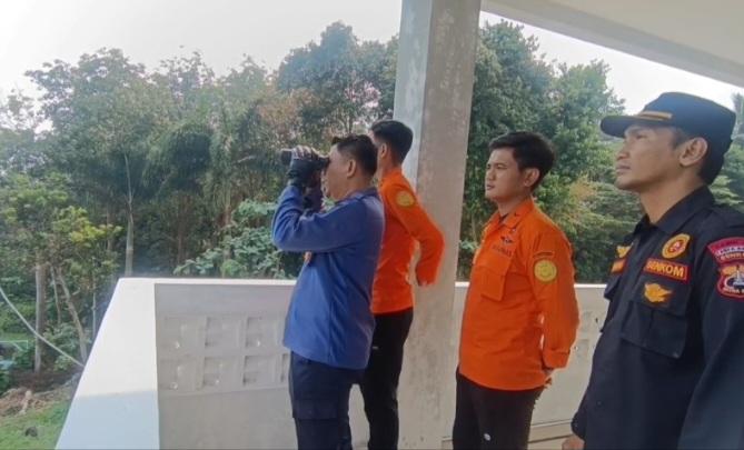Pasca Status Siaga, Damkarmat dan BPBD Tinjau Pos Pengamatan Gunung Anak Krakatau