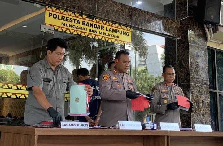 Bongkar Rumah Saat Kosong, Dua Tetangga Gasak Sertifikat hingga BPKB   