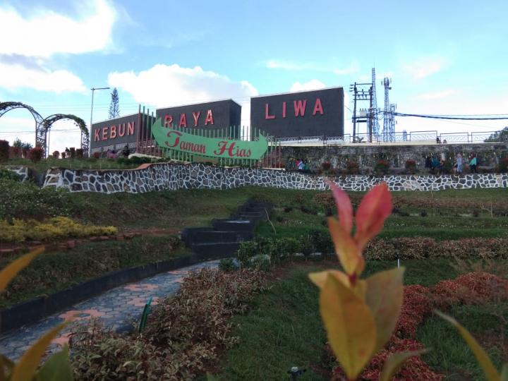 Akibat Covid-19 Terus Melanda, Pengunjung Wisata Di Lambar Turun Drastis