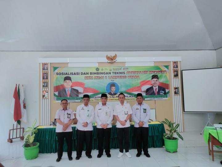 MTSN 1 Lampung Utara Mengadakan Sosialisasi dan Bimbingan Teknis Kurikulum Merdeka 