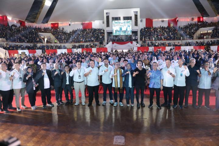 Gubernur Arinal Hadiri Acara Kuliah Umum Dalam Rangka Dies Natalis ke 58 Universitas Lampung Yang Diisi Oleh Menteri Perdagangan Republik Indonesia