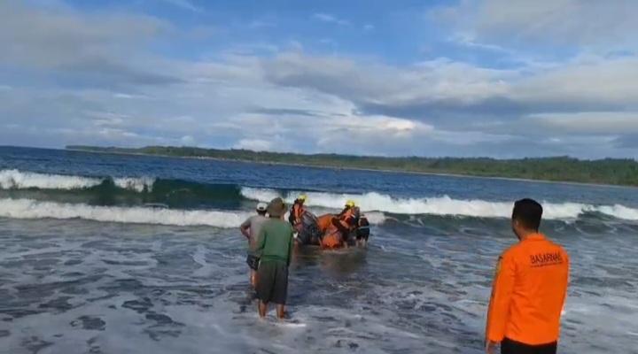Bermain di Pantai, Bocah 7 Tahun di Pesisir Barat Hilang Terseret Ombak
