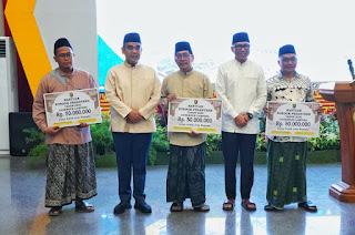 PEMPROV LAMPUNG BERI DUKUNGAN NYATA BAGI PESANTREN UNTUK MENJAGA KEBERLANJUTAN PENDIDIKAN