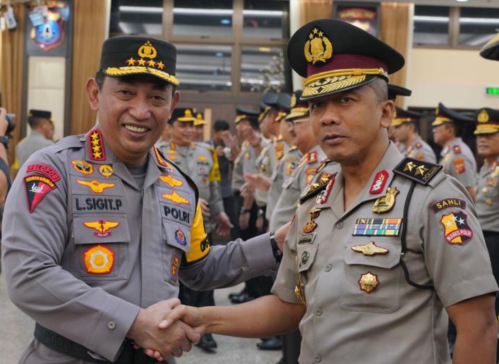 Kapolri Pimpin Kenaikan Pangkat, Putra Lampung Rudi Setiawan Resmi Sandang Bintang Tiga
