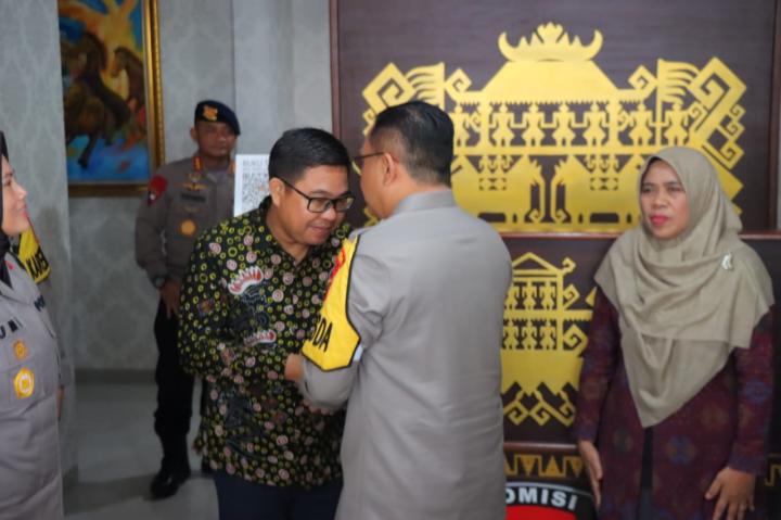 Persiapan Rapat Pleno Rekapitulasi Hasil Perhitungan Suara, KapoldaÂ Tinjau KPU Provinsi Lampung