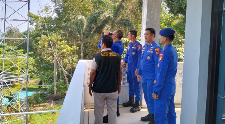 Polisi Intensif Pantau Gunung Anak Krakatau, Masyarakat Diminta Patuhi Radius Aman