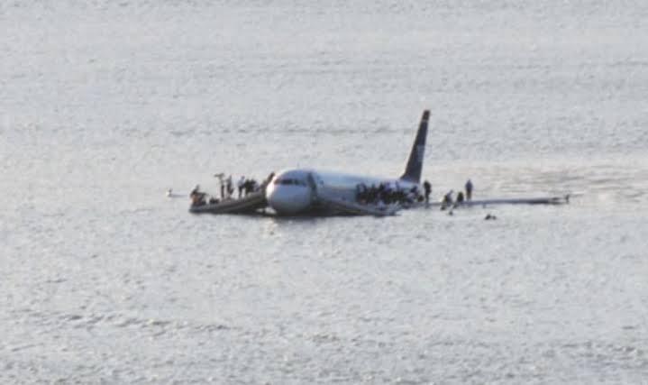 Breaking News: Kecelakaan Helikopter Tragis di New York, 6 Orang Tewas Termasuk 3 Anak-Anak