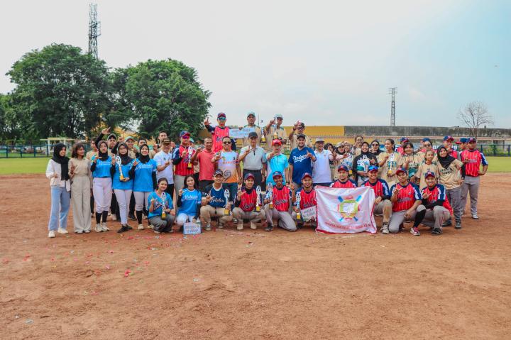 Gubernur Lampung Resmi Tutup Kejurnas Softball Outsiders Inc Cup 2025