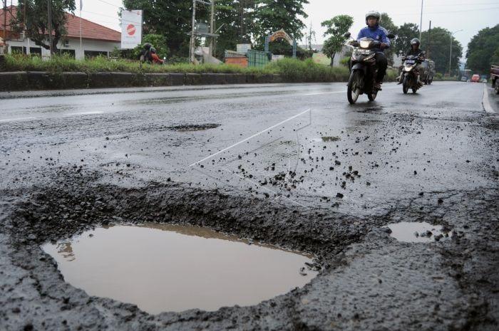 Motor Jangan Sering Dihajar Jalan Berlubang, Part Ini Korbannya