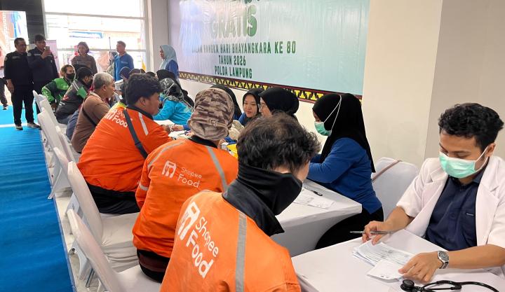 Donor Darah hingga Operasi Katarak, Polda Lampung Hadirkan Layanan Kesehatan Gratis untuk Warga