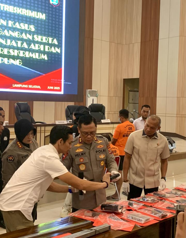 Polda Lampung Bongkar Home Industri Senjata Api Rakitan di Kemiling, Jaringan Penjual Amunisi Online Ditangkap di Jawa Tengah