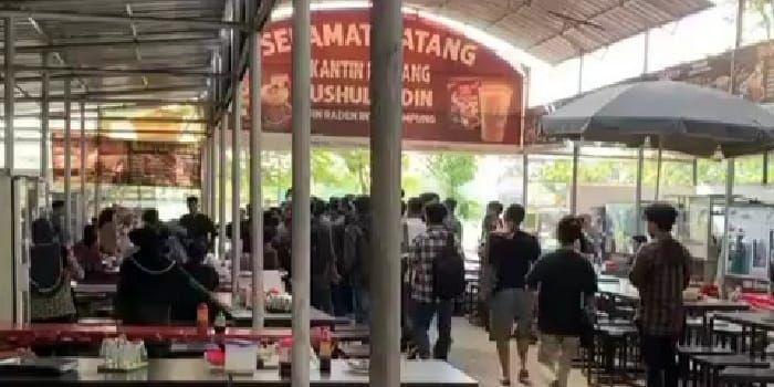 Miris! Video Perkelahian Mahasiswa UIN Raden Intan Lampung Dikantin Kampus, ViralÂ 