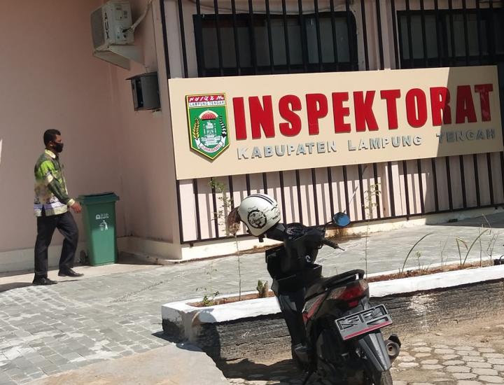 Viral.!! Tak Ber SPT, Oknum Pegawai Inspektorat Lamteng Periksa Sambil Menakuti Kepsek SD