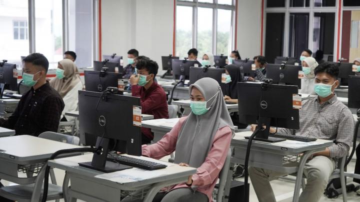 Pelaksanaan UTBK Hari Pertama ITERA Berjalan Lancar  