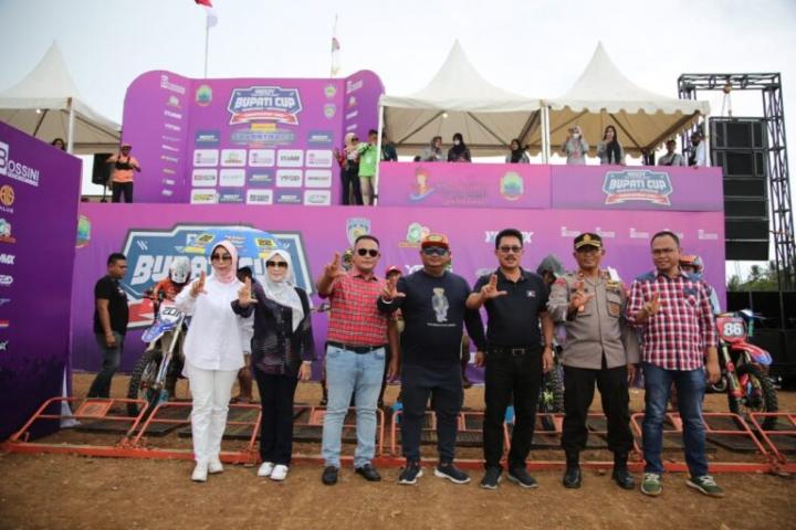 Sukses Gelar Sirkuit MX-GTX Bupati Cup Grasstrack Motorcros Championship 2023, Siap Jadi Tuan Rumah NasionalÂ 