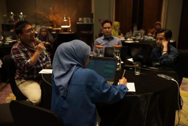 Unila Gelar Lokakarya Pembuatan SOP Pengelolaan Limbah B3