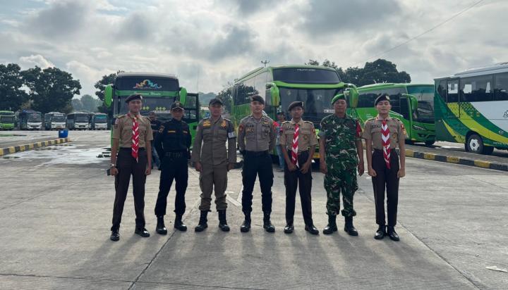 Petugas Gabungan Siaga di Posyan Rajabasa, Pastikan Mudik Aman dan Lancar