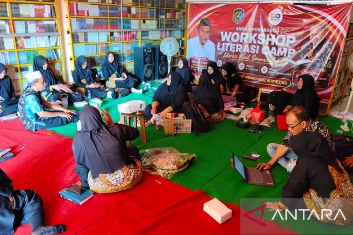 Menerapkan Pendekatan " Deep Learning " Merangsang Guru Berani Menulis   