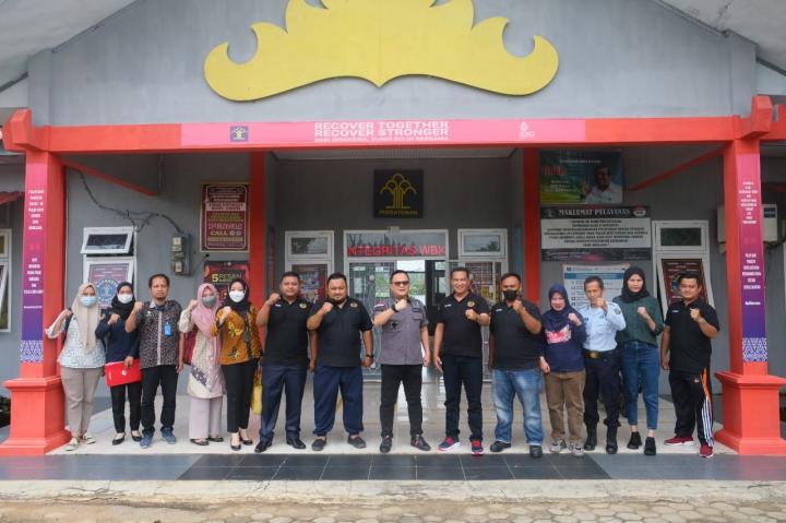 Permudah Mekanisme Pengajuan Sewa BMN, Kadivmin dan Tim Kanwil Lampung Beri Sosialisasi Penggunaan Aplikasi Sitopan BMN di UPT Kotabumi