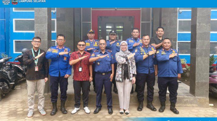Damkarmat Lamsel Siap Dukung Latihan Keadaan Darurat Skala Besar di Bandara Radin Inten II