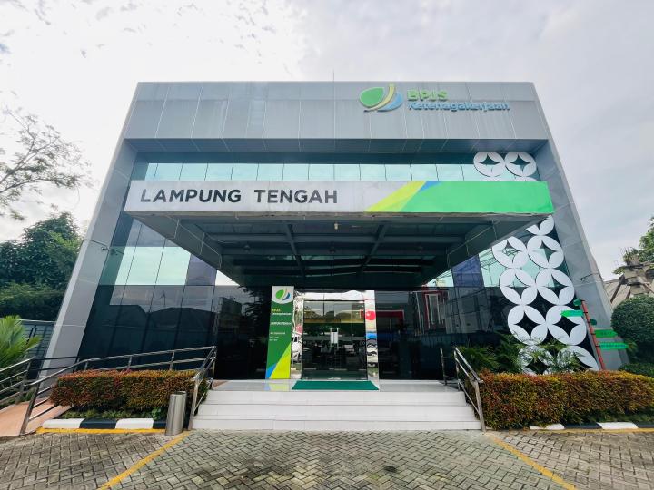 Sepanjang 2024, BPJS Ketenagakerjaan Kacab Lampung Tengah Jajaran Bayarkan Klaim Rp 233,97 Milyar 