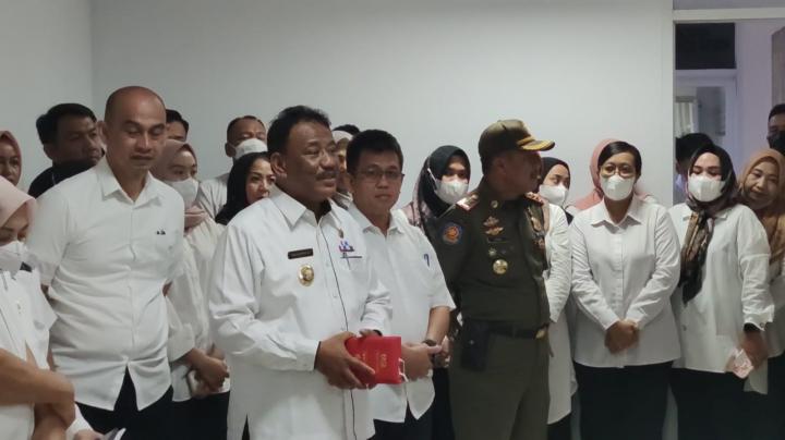 Plt Sekda Bandar Lampung Sidak Kehadiran ASN di Hari Pertama Kerja, Ini Hasilnya