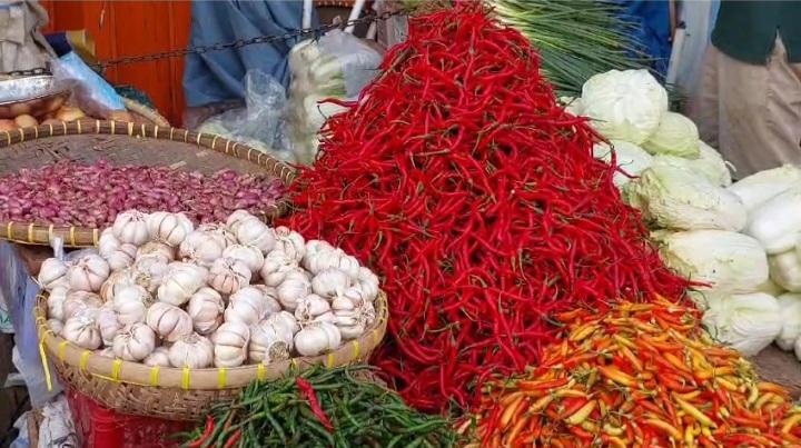 BPS: Cabai Merah Jadi Penyumbang Terbesar Inflasi Mei 2026