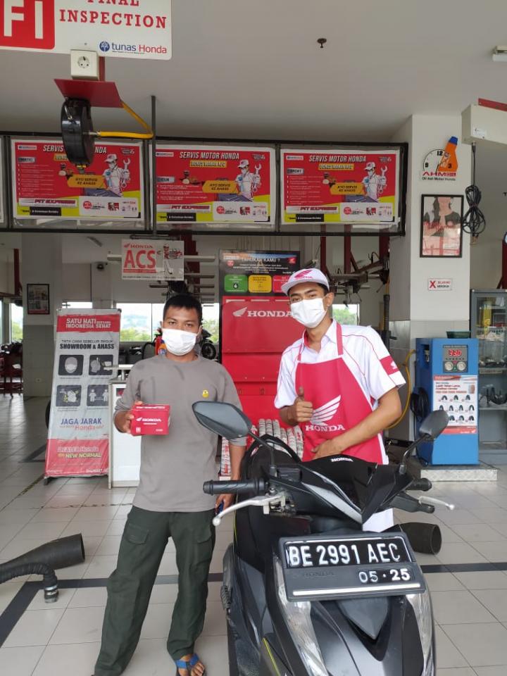 Ganti Ban dan Aki di AHASS, Dapat Diskon Jasa Service