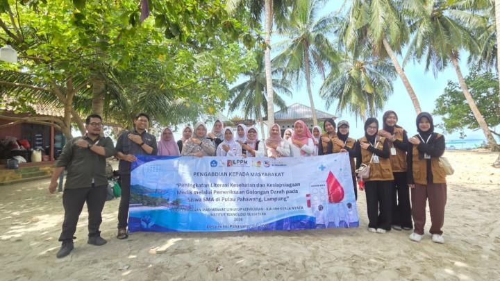 ITERA Gelar Program Pengabdian di Pulau Pahawang, Siswa Dapat Edukasi Kesehatan hingga Biologi Digital