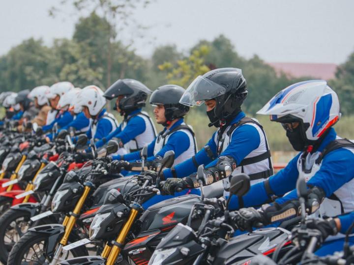 4 Jenis Helm Sepeda Motor 