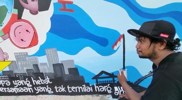 Pelukis Mural Semarakan Hari Pahlawan Bersama Ditreskrimum Polda Lampung