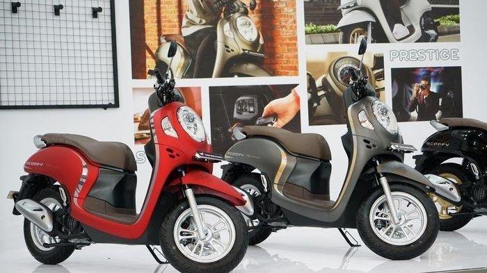 Honda Beat vs Scoopy, Mana yang Cocok Buat Anak Muda?