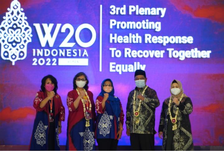 Women20 Gelar Pertemuan ke-3 di Banjarmasin Serukan Kesetaraan Gender di Bidang Kesehatan