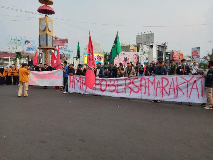 Brieking News: Aliansi Lampung Memanggil Gelar aksi Damai di Bundaran Tugu Adipura