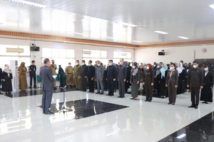 Wakili Gubernur, Sekdaprov Melantik dan Mengambil Sumpah Jabatan 52 PNS dalam Jabatan Fungsional