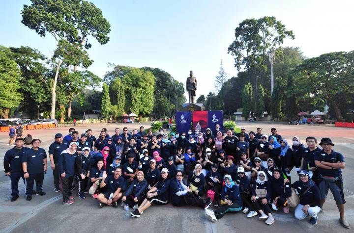 KJS - Komunitas Jalan Sehat Xaverius Pahoman - Bandar Lampung di Gelar  GBK Senayan Jakarta
