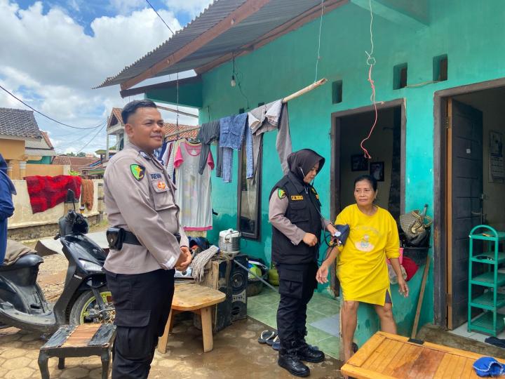 Polresta Kerahkan Tim Medis Periksa Kesehatan Korban Banjir Di Bandar Lampung