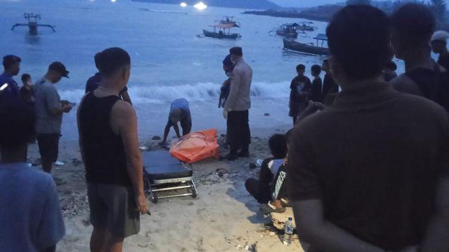 Mayat Pria Tanpa Identitas Ditemukan Membusuk di Pantai Tanjung Selaki   
