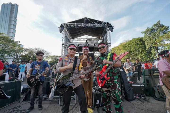 Musisi Lampung 1.308 Orang Bermain Musik Secara Bersamaan di Saburai Grand Jam 2025.