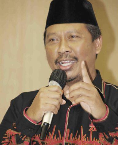 Komang Koheri Resmi Membuka Pondok Pesantren dan Masjid 