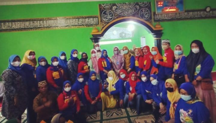Teriakan Srikandi Dermawan Disaat Berbagi Di Hari Kartini