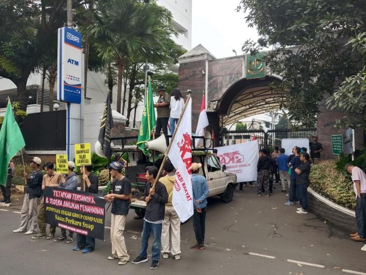 Desak Keadilan, Tiga LSM Lampung Geruduk Kejagung dan KPK Tuntut Tersangka Petinggi SGC